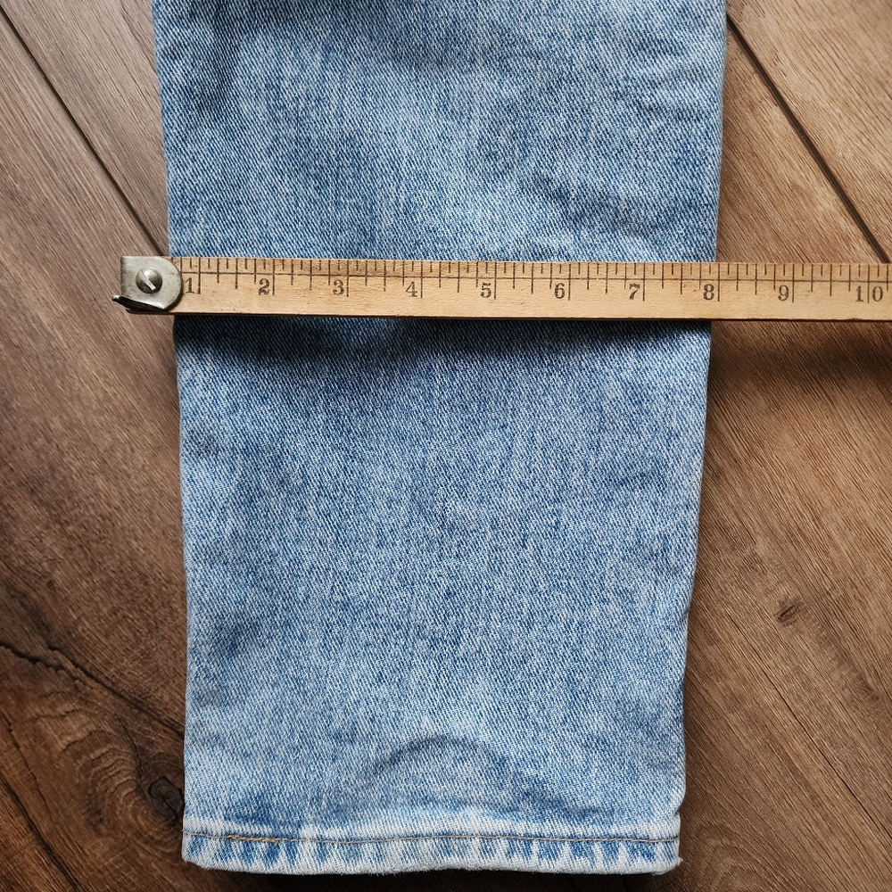 Vintage button fly high rise wranglers light wash size 26w32l tagged 9/10w 34l - Picture 5 of 12